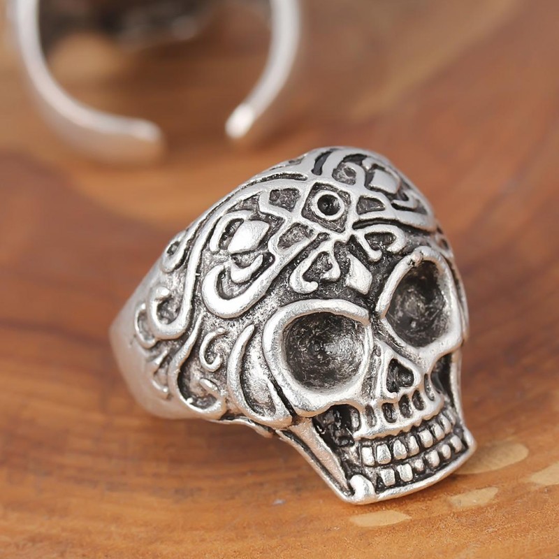 Kuru Kafalı Gümüş Renk Erkek Yüzük