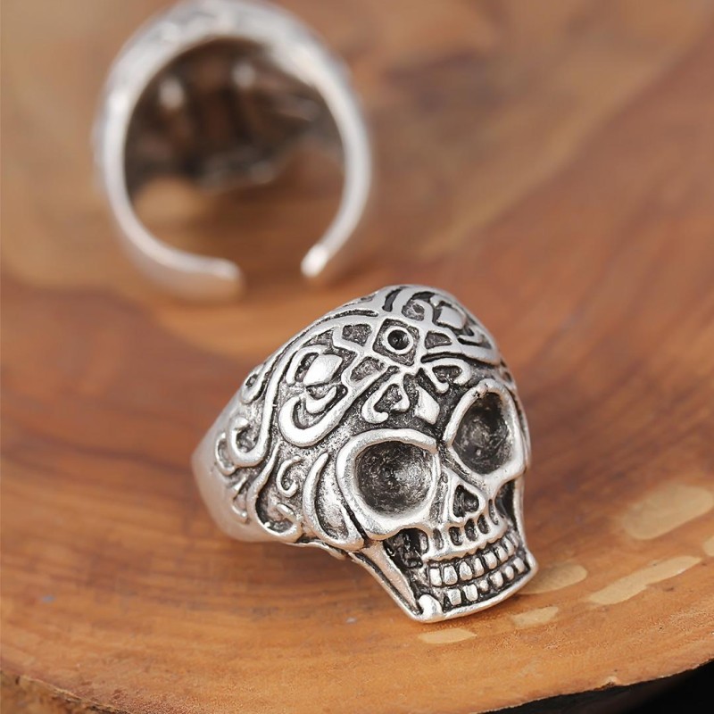 Kuru Kafalı Gümüş Renk Erkek Yüzük