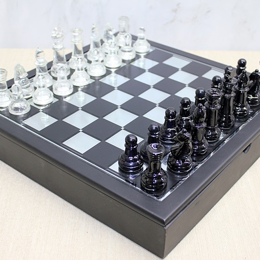 Kutulu Cam Satranç Seti 