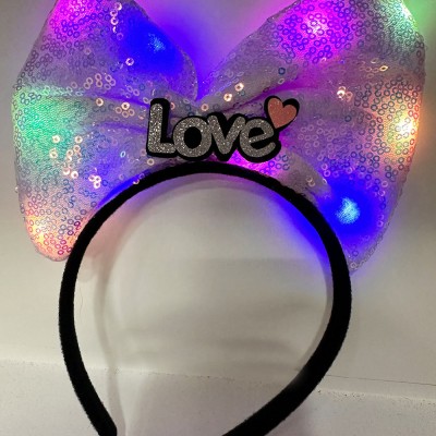 Led Işıklı Gümüş Love Yazılı Lila Fiyonk Taç