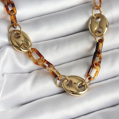 Leopar Desenli Mika Gold Renk Zincir Kadın Kolye