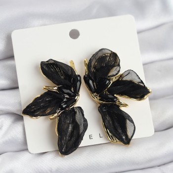 Lotus Model Siyah Renk Tüllü Kadın Küpe