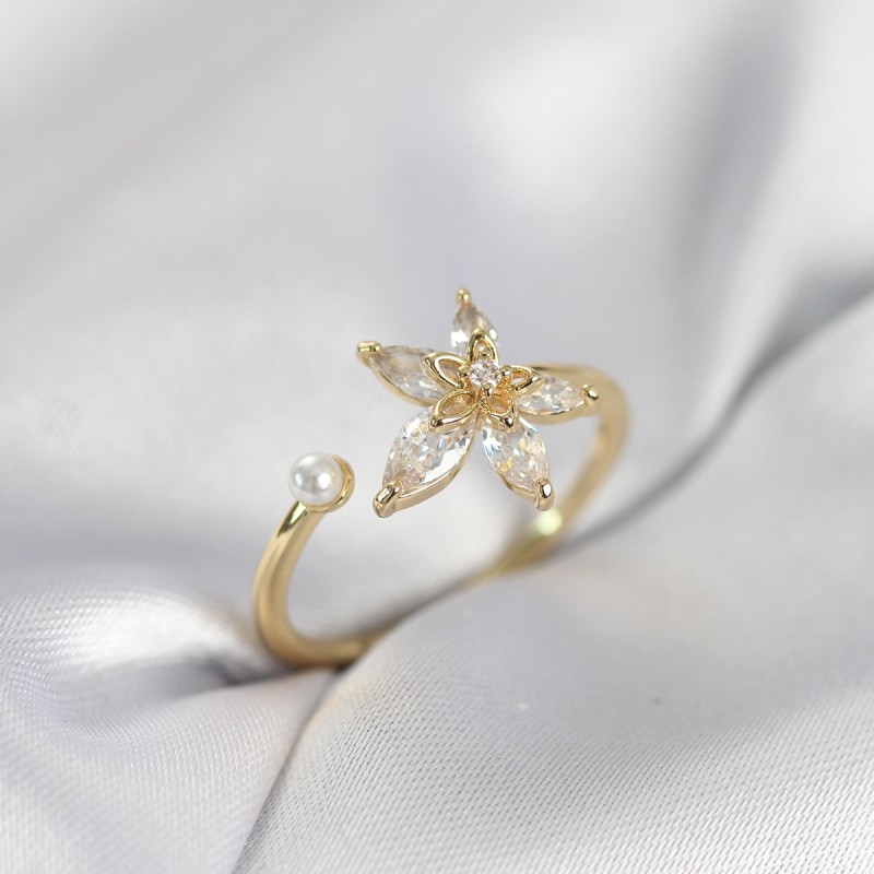 Lotus Model Zirkon Taşlı Gold Renk Kadın Yüzük