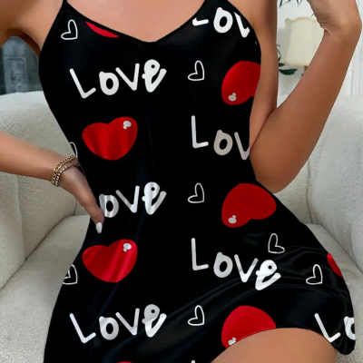 Love Desenli Siyah Saten Gecelik