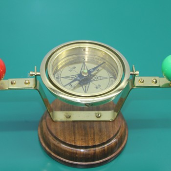 Masa Üstü Pirinç Filika Pusulası 