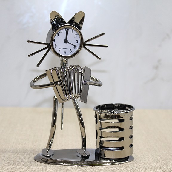 Metal Akordiyon Çalan Müzisyen Kedi Müzisyen Saat Ve Kalemlik 