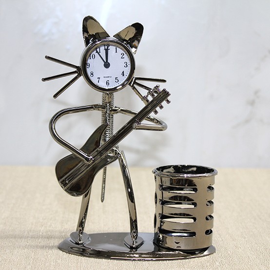 Metal Gitar Çalan Müzisyen Kedi Saat Ve Kalemlik 