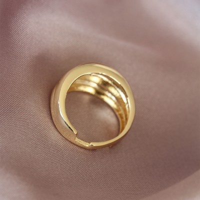 Metal Gold Renk Ayarlamalı Kadın Yüzük