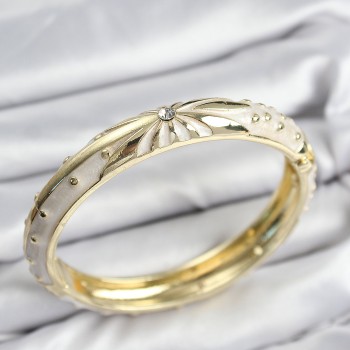 Mineli Pirinç Zirkon Taşlı Bej Desen Motifli Gold Kadın Kelepçe