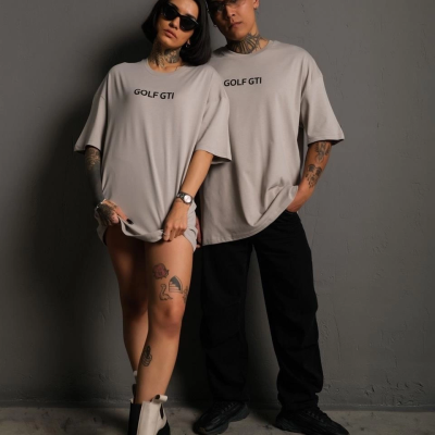 Oversize Baskılı Tişört – Golf GTI Retro Araba Desenli - Gri -