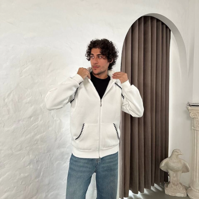 Oversize Dik Yaka Fermuarlı Sweatshirt - Zincir Nakışli Kanguru Cepli - Beyaz -