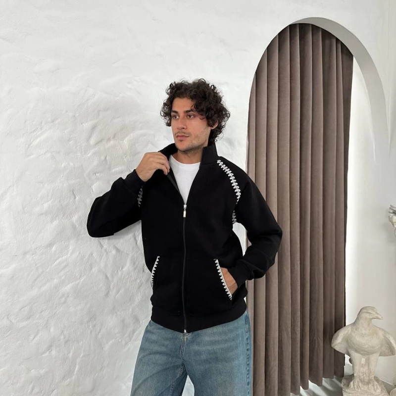 Oversize Dik Yaka Fermuarlı Sweatshirt - Zincir Nakışli Kanguru Cepli - Siyah -