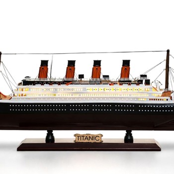 Özel Tasarım Ahşap Işıklı Titanik Gemi - Model 2 