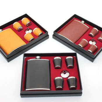 Paslanmaz Çelik 4 Shot Bardaklı Derili Matara Seti Model 1 