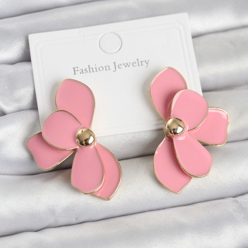 Pembe Mineli Lotus Model Pirinç Kadın Küpe