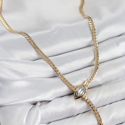 Pirinç Asansörlü Yılan Model Gold Renk Kadın Kolye