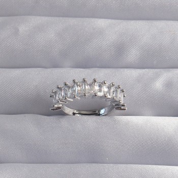 Pirinç Ayarlamalı Gümüş Renk Baget Taşlı Su Yolu Yüzük