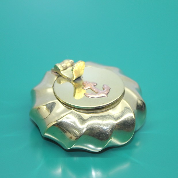 Pirinç Çapalı Kapaklı Küllük 6 Cm