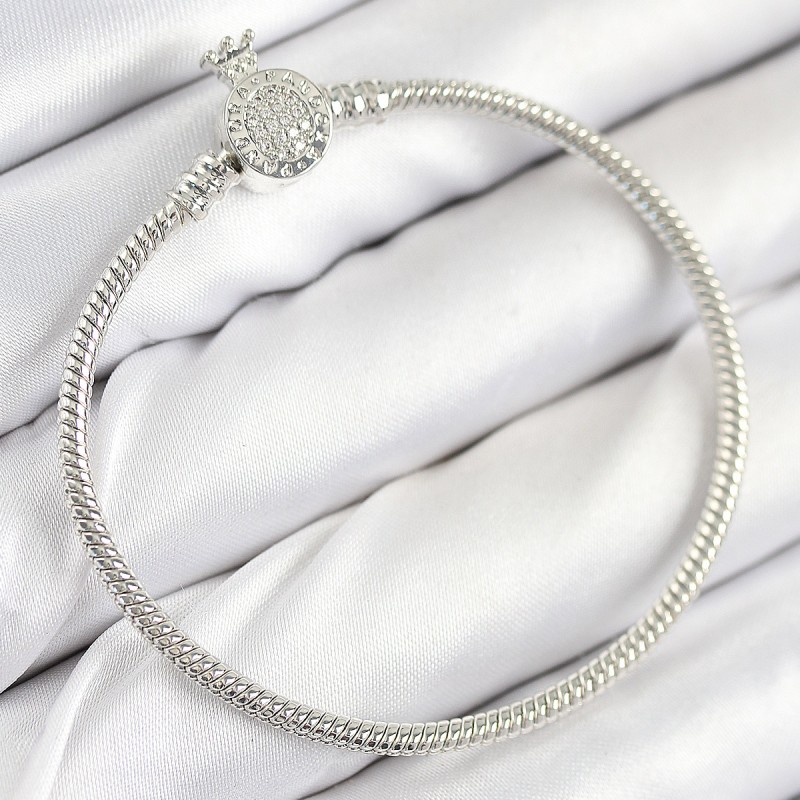 Pirinç Charm Zirkon Taşlı Taç Model Gümüş Renk Kadın Bileklik