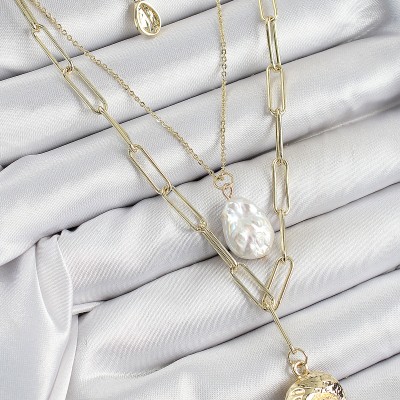 Pirinç Çoklu Zincirli İncili Deniz Kabuğu Model Gold Renk Kadın Kolye