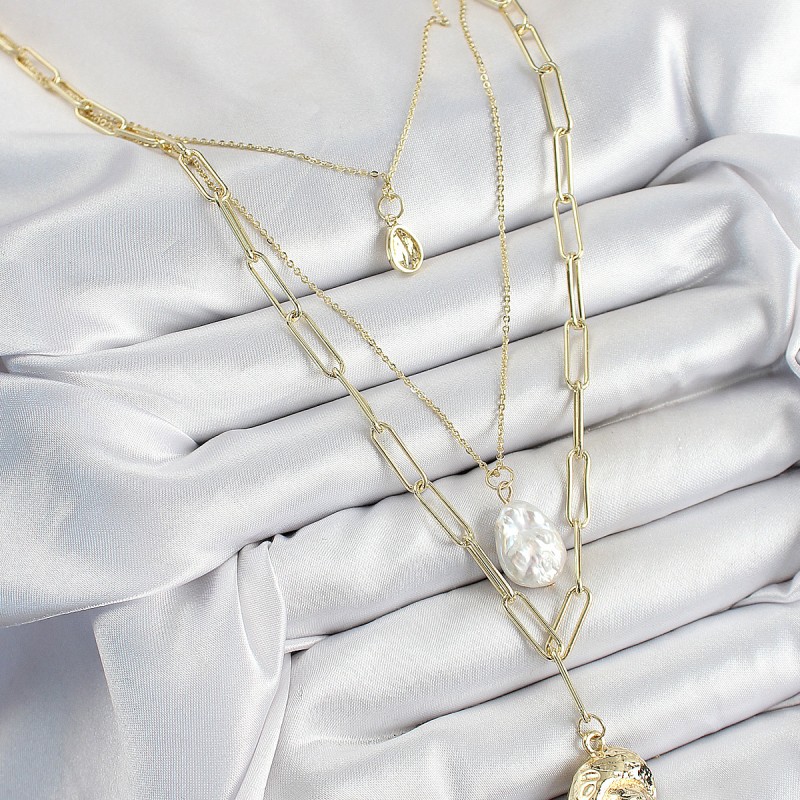 Pirinç Çoklu Zincirli İncili Deniz Kabuğu Model Gold Renk Kadın Kolye