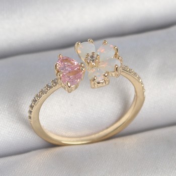 Pirinç Gold Renk Beyaz Mineli Pembe Zirkon Taşlı Çiçek Model Kadın Yüzük