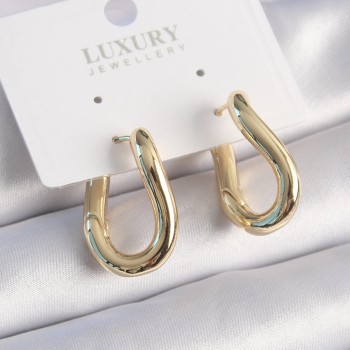 Pirinç Gold Renk Halka Model Kadın Küpe