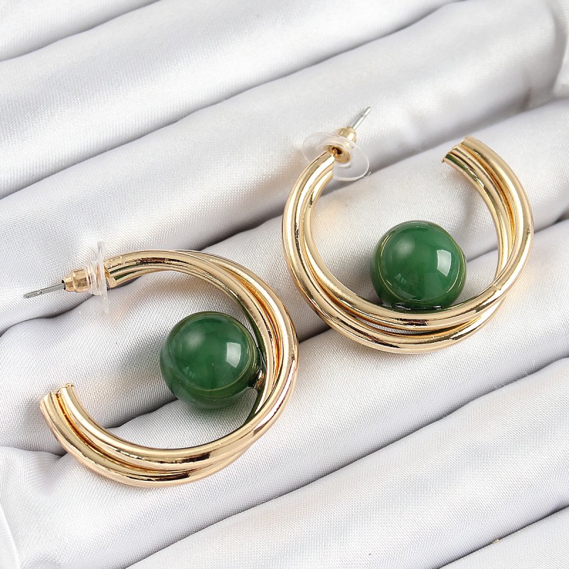 Pirinç Gold Renk Halka Model Yeşil Boncuk Detay Kadın Küpe