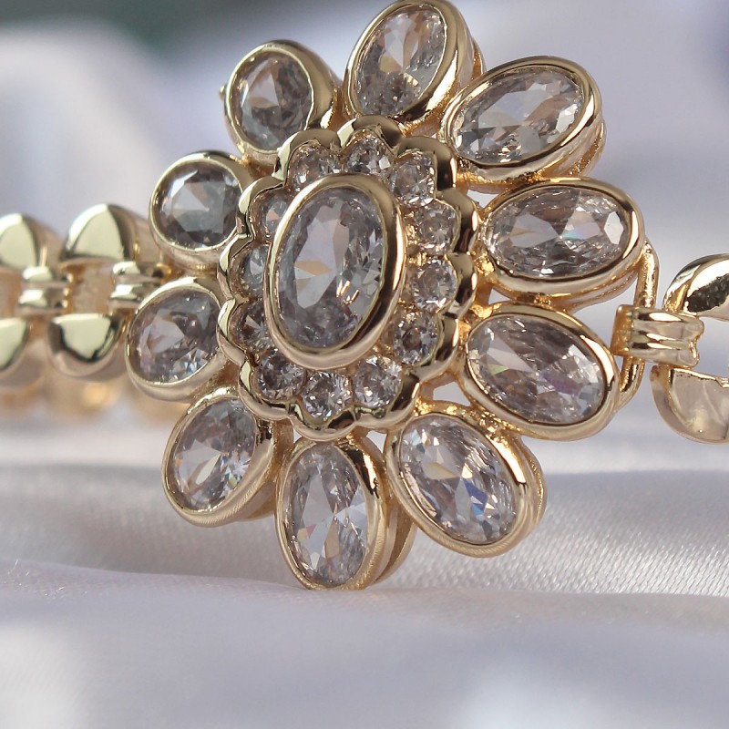 Pirinç Gold Renk İri Zirkon Taşlı Çiçek Figürlü Bileklik