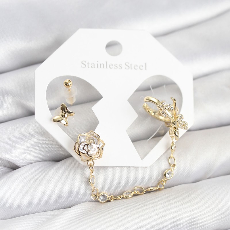 Pirinç Gold Renk Kelebekli Model Zincir Bağlantılı Ear Cuff Küpe Seti