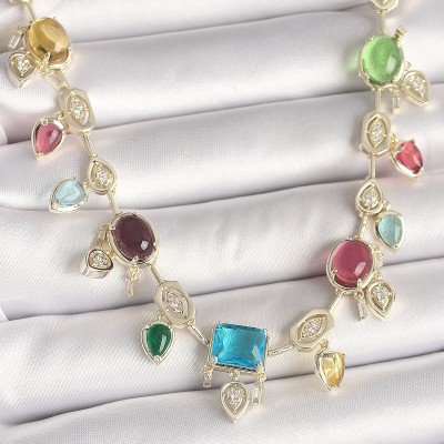 Pirinç Gold Renk Renli Zirkon Taşlı VIP Seri Kadın Kolye