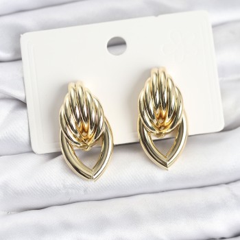 Pirinç Gold Renk Sarmal Damla Model Vintage Kadın Küpe