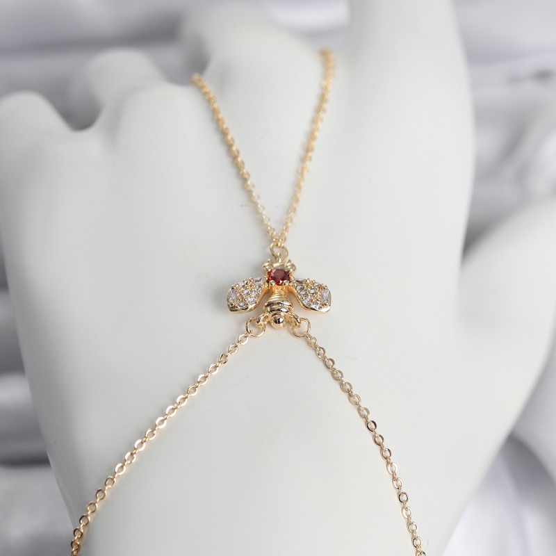 Pirinç Gold Renk Sinek Model Kadın Şahmeran