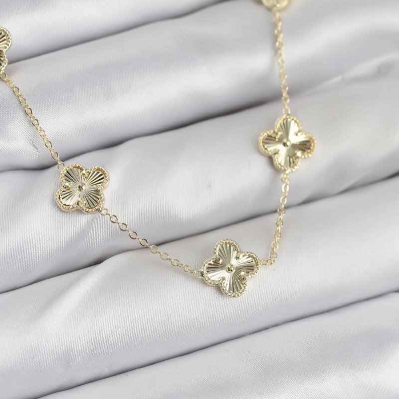 Pirinç Gold Renk Yonca Kadın Kolye