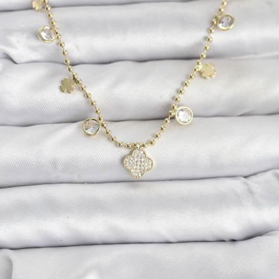 Pirinç Gold Renk Yonca Model Kadın Kolye