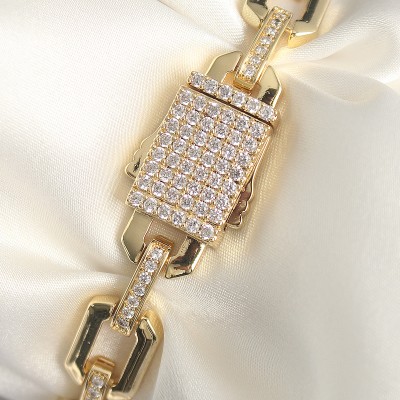 Pirinç Gold Renk Zirkon Taş Detaylı Kare Zincir Model Xuping VIP Exculusive Seri Kadın Bileklik