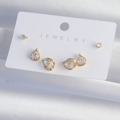 Pirinç Gold Renk Zirkon Taşlı Damla Model Küpe Seti