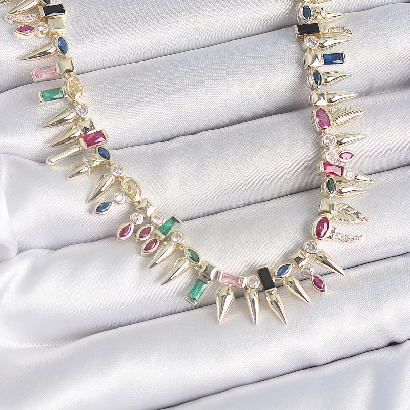 Pirinç Gold Renk Zirkon Taşlı Diken Model VIP Seri Kadın Kolye