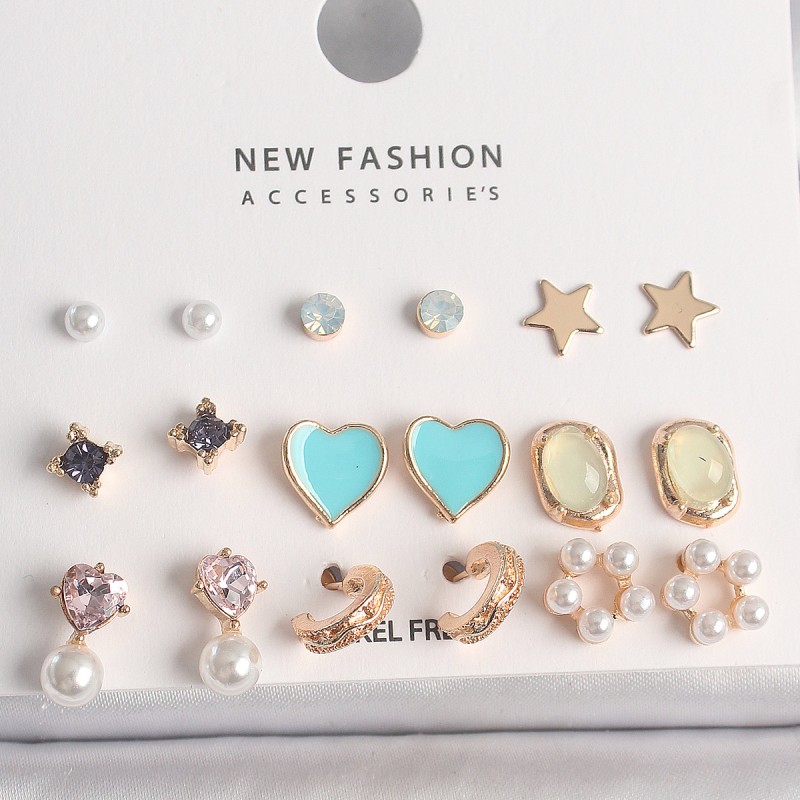 Pirinç Gold Renk Zirkon Taşlı İncili Çiçek Mavi Kalp Figür 9 Çift Kadın Küpe Seti