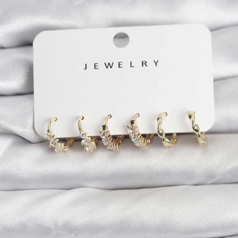 Pirinç Gold Renk Zirkon Taşlı Kadın Küpe Seti