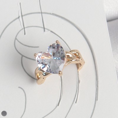 Pirinç Gold Renk Zirkon Taşlı Kalp Model Kadın Kıkırdak Küpe