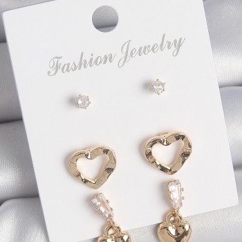 Pirinç Gold Renk Zirkon Taşlı Sallantı Kalp Model Kadın 3 Çift Küpe Seti