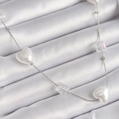 Pirinç Gümüş Renk Beyaz İnci Kalp Model Kadın Kolye