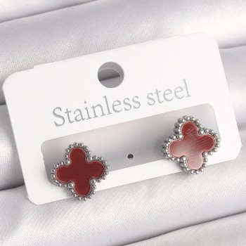 Pirinç Gümüş Renk Bordo Yonca Model Kadın Küpe