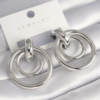 Pirinç Gümüş Renk Halka Model Kadın Küpe