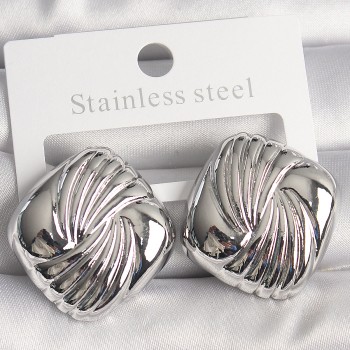 Pirinç Gümüş Renk İşlemeli Kare Model Kadın Küpe