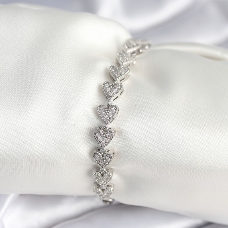 Pirinç Gümüş Renk Kalp Model Kadın Bileklik