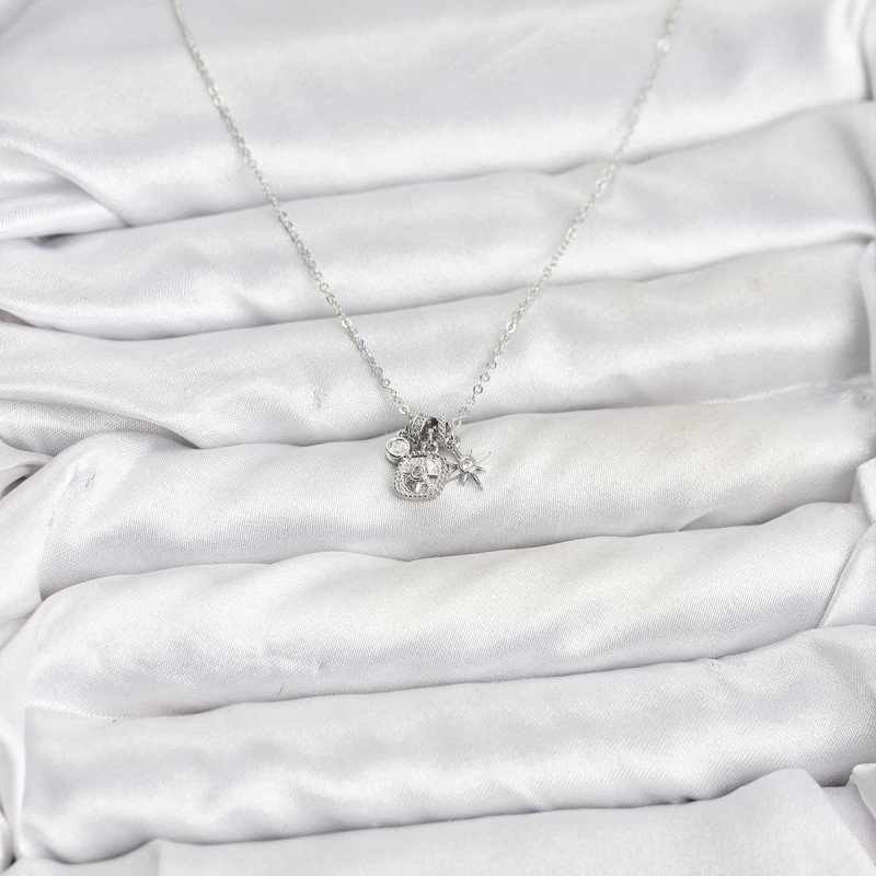 Pirinç Gümüş Renk Minimal Charmlı Kadın Kolye