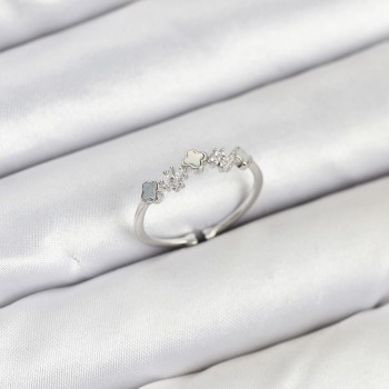 Pirinç Gümüş Renk Minimal Yonca Detaylı Kadın Yüzük