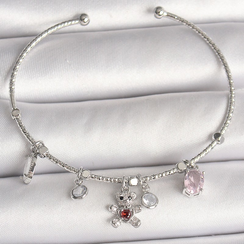 Pirinç Gümüş Renk Sallantı Zirkon Taşlı Ayıcık Figür Kırmızı Taş Detay Charm Kadın Bileklik